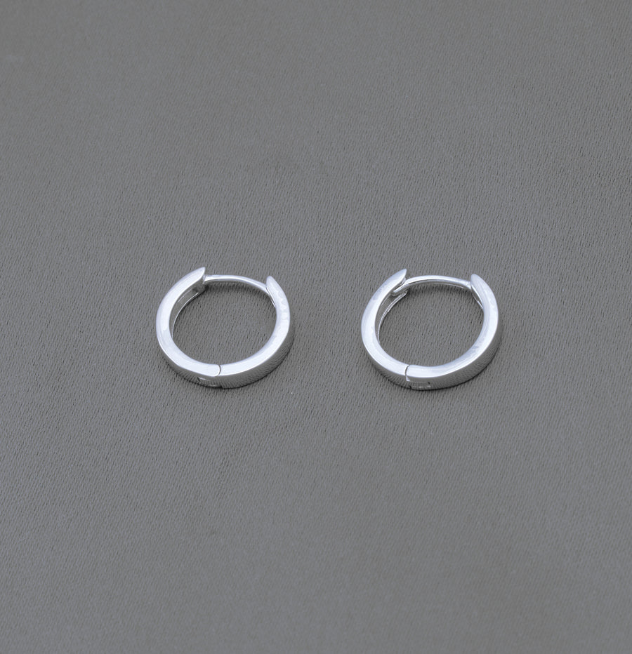 Small Classic Hoop Earrings in Sterling Silver