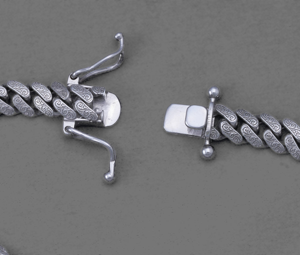 Patterned Cuban Link Bracelet in Sterling Silver – 8 Inch — view 3