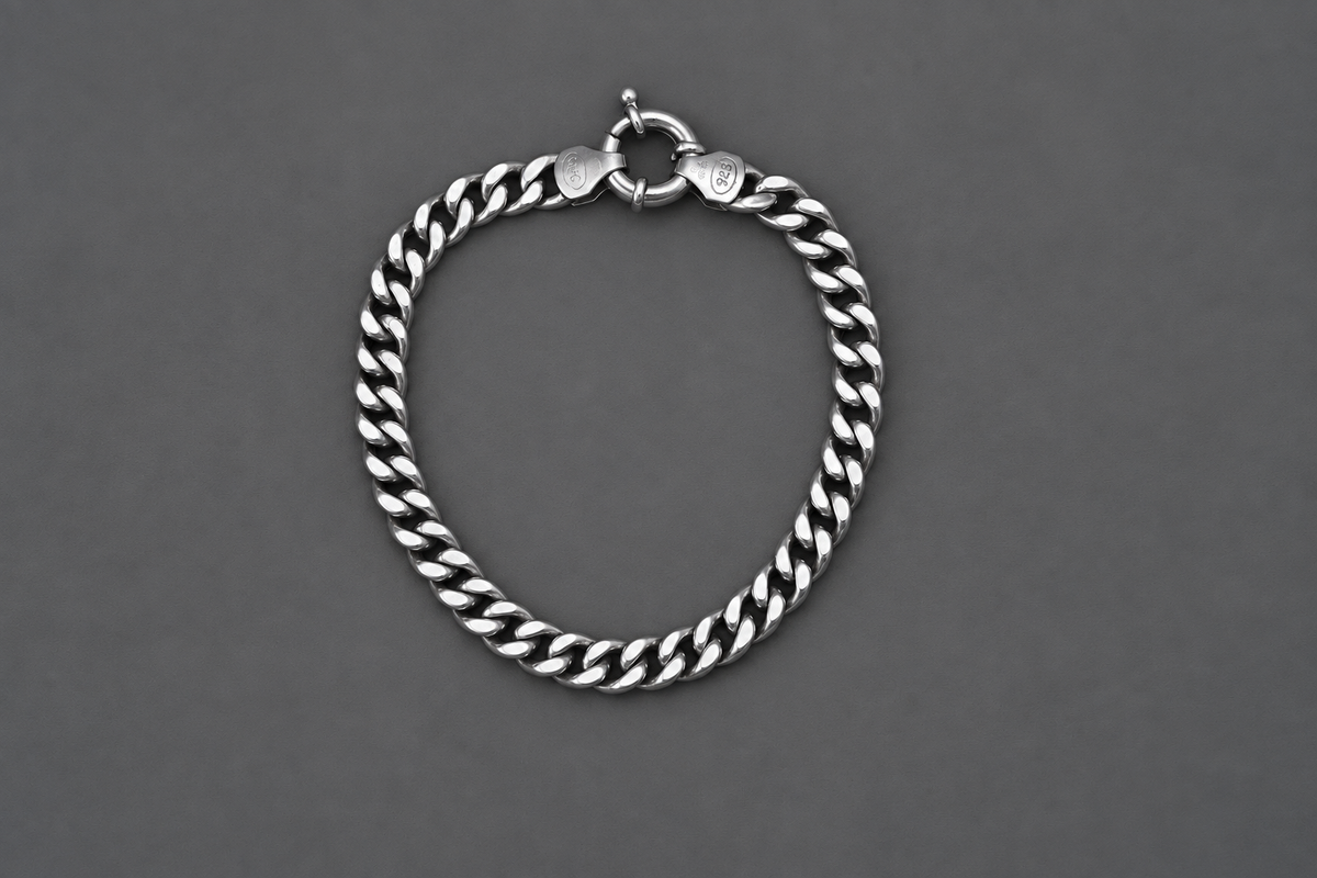 Cuban Link Bracelet with Round Clasp in Sterling Silver – 8 Inch